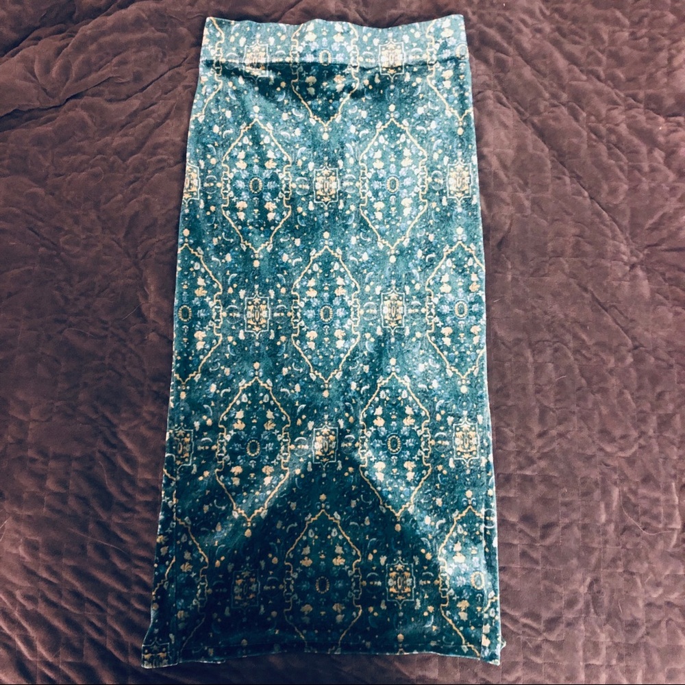 Ecoté Teal Velvet Midi Skirt